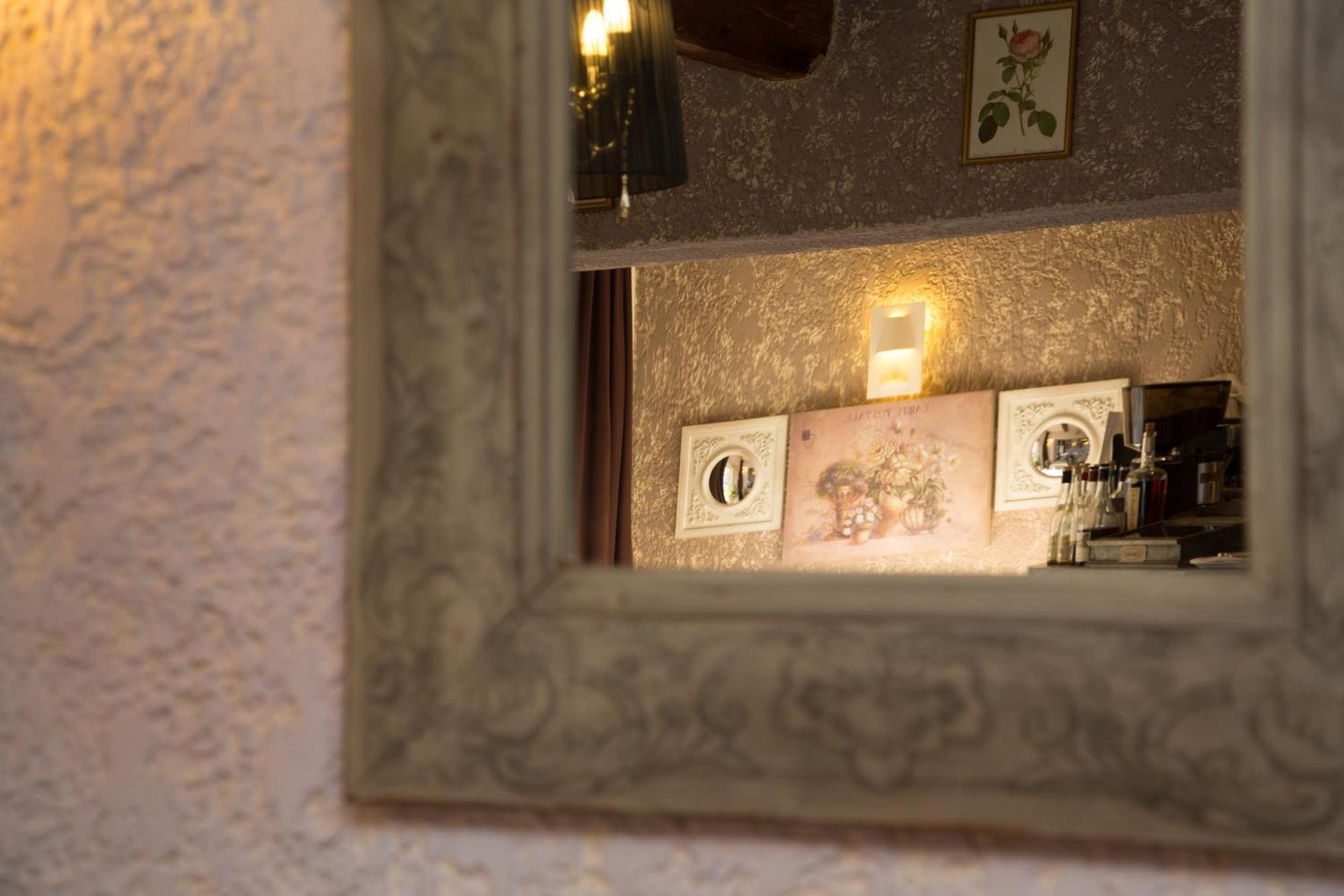 Logis Hotel Restaurant La Farigoule Sainte-Cécile-les-Vignes Dış mekan fotoğraf