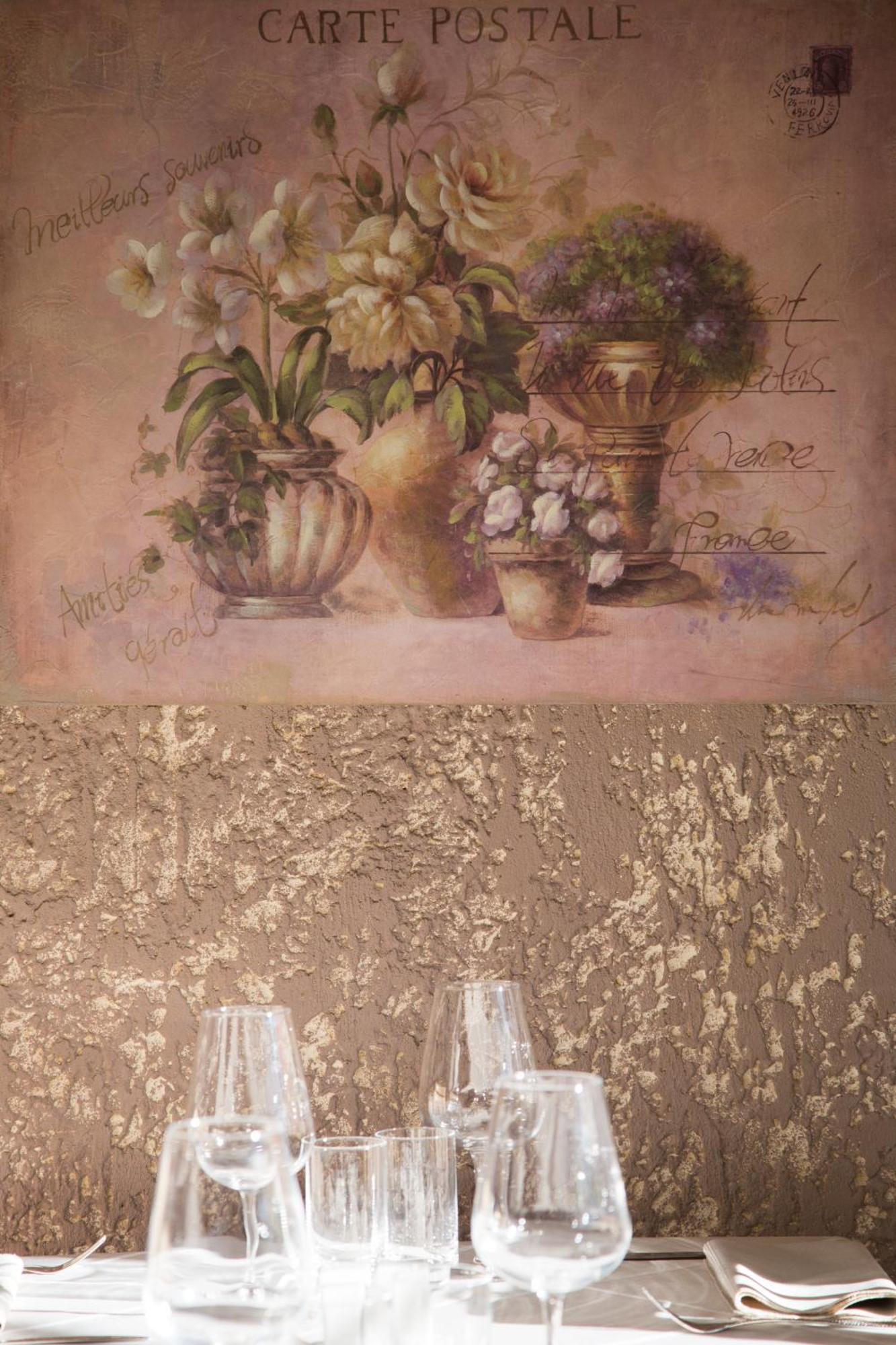 Logis Hotel Restaurant La Farigoule Sainte-Cécile-les-Vignes Dış mekan fotoğraf