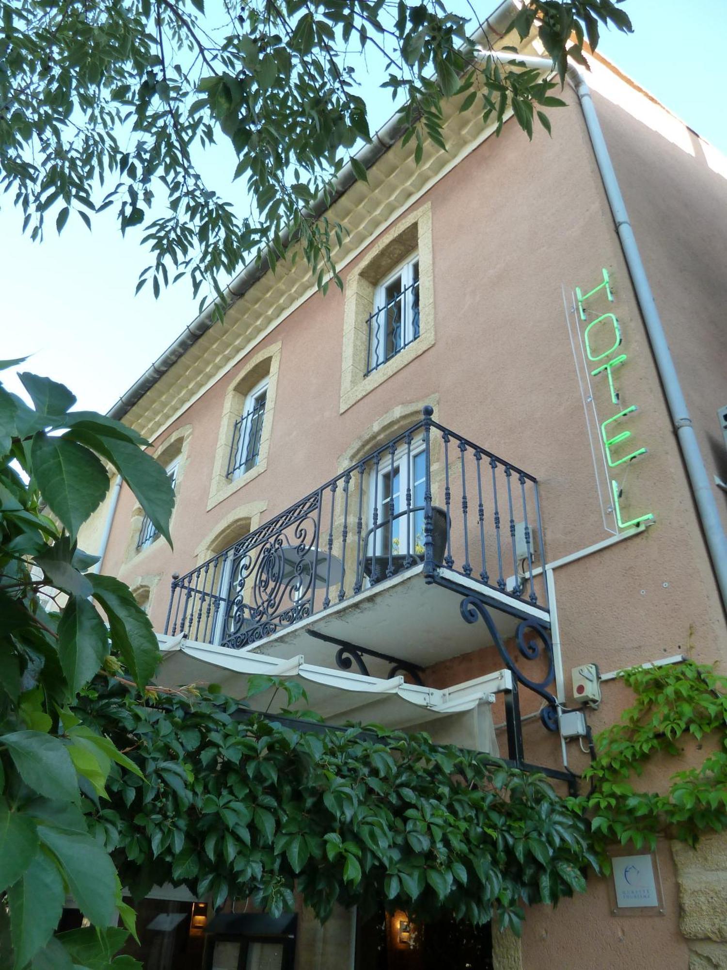 Logis Hotel Restaurant La Farigoule Sainte-Cécile-les-Vignes Dış mekan fotoğraf