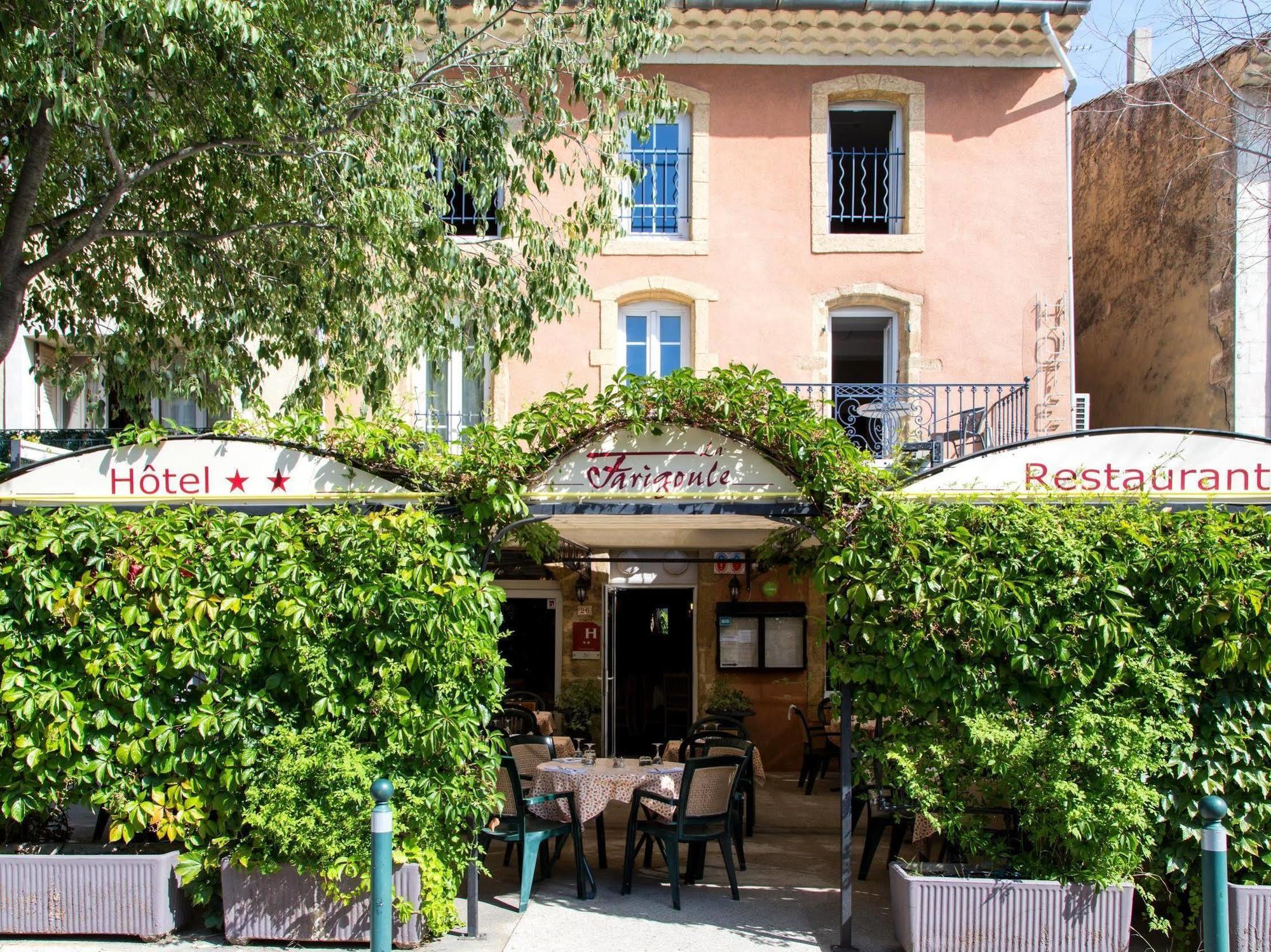 Logis Hotel Restaurant La Farigoule Sainte-Cécile-les-Vignes Dış mekan fotoğraf